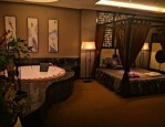 中式古典轻奢私人 SPA 会馆，全国 18 城直营店，预约制接待，提供多元化服务