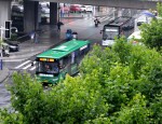 合肥下冻雨，交警全力应对保障市民出行安全
